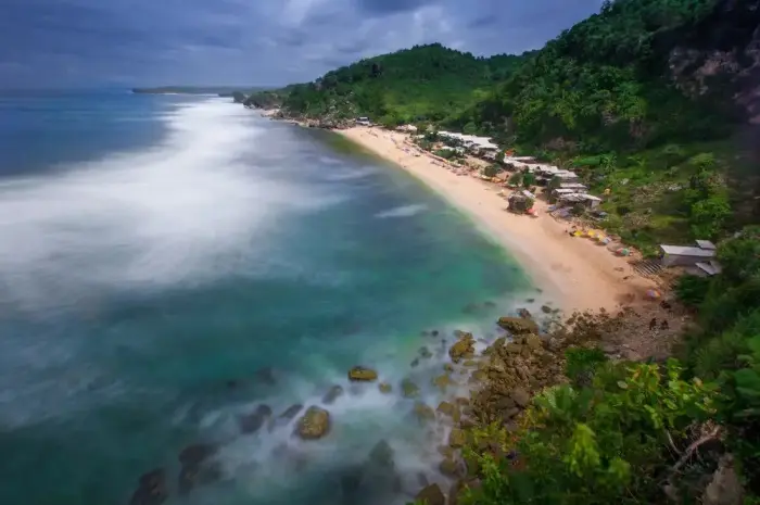Pantai Pok Tunggal, Pantai Tersembunyi dengan Keindahan Alam di Gunung Kidul
